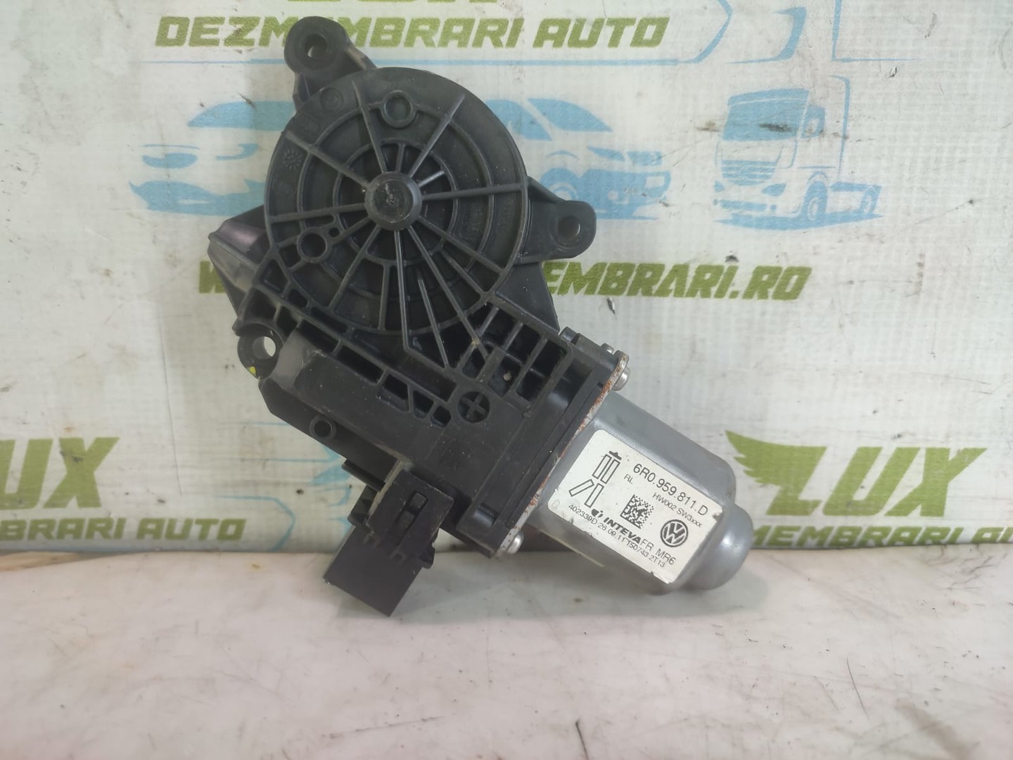 Motoras geam stanga spate 6r0959811d Volkswagen Amarok 1 (2010 - 2016)
