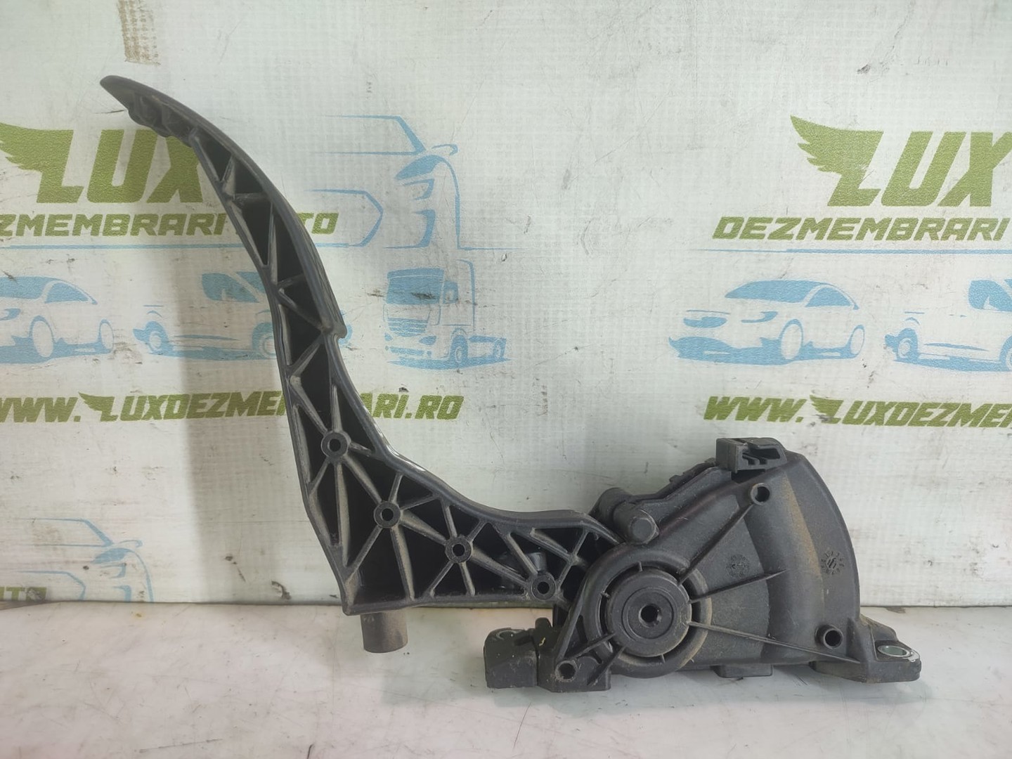 Pedala acceleratie 6q1721503m Volkswagen Amarok 1 (2010 - 2016)