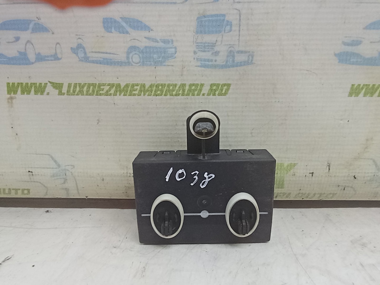 Modul confort usa fata dreapta 5Q4959392e Skoda Octavia 3 (facelift) (2017 - 2020)