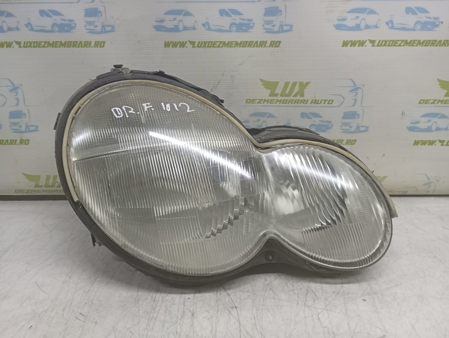 Far dreapta 2088000175 Mercedes Benz C-Class W203 (2000 - 2004)