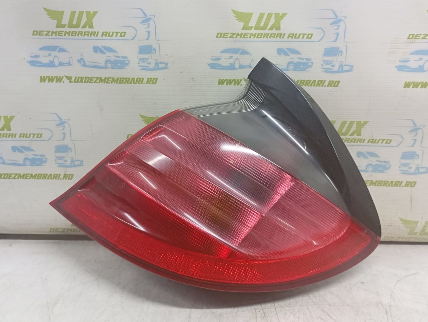 Stop dreapta a2038200664 Mercedes Benz C-Class W203 (2000 - 2004)
