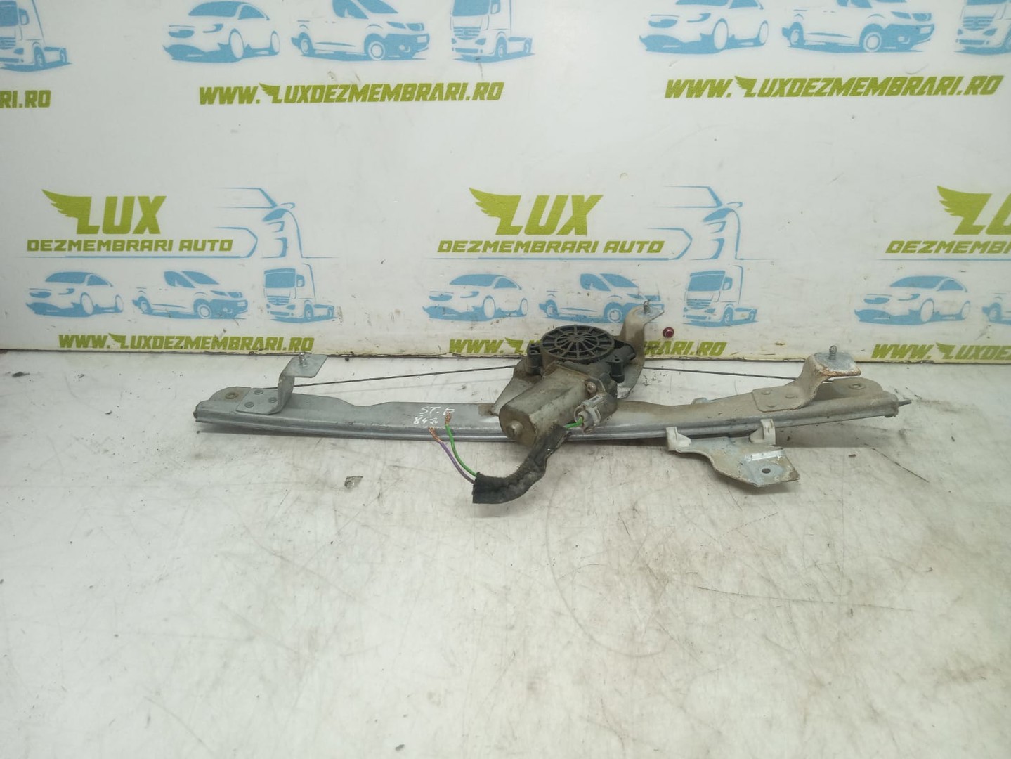 Macara geam stanga fata 5yy0042 Dacia Duster 1 (2010 - 2013)