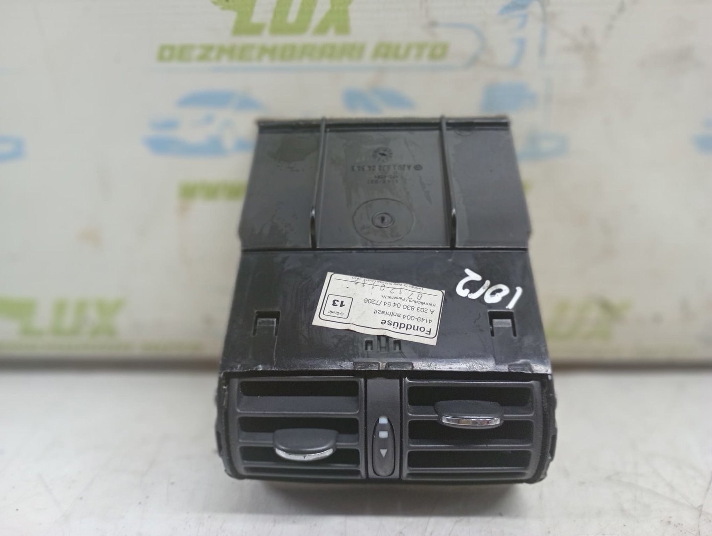 Grila ventilatie a2038300454 Mercedes Benz C-Class W203 (2000 - 2004)