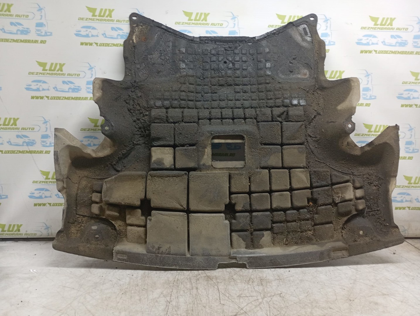 Scut motor Mercedes Benz C-Class W203 (2000 - 2004)