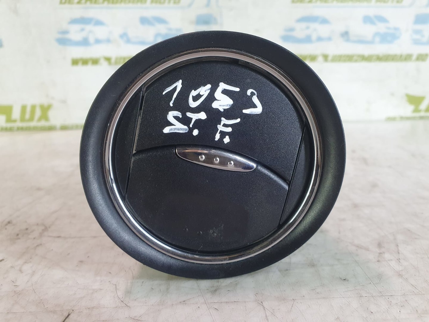 Grila ventilatie bord u018809-ad3yyw Ford Mondeo MK4 (2007 - 2010)