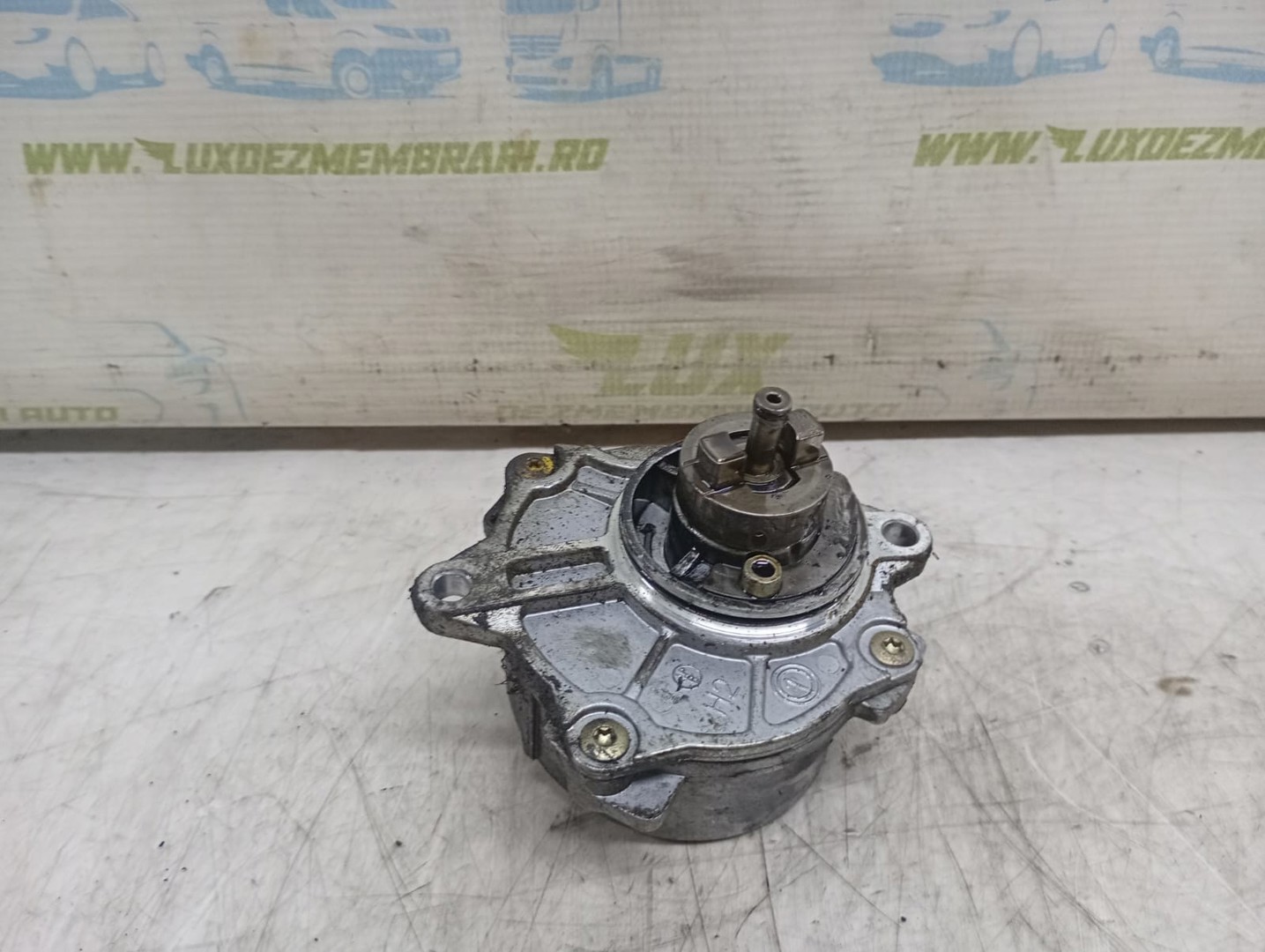 Pompa vacuum a61123065 Mercedes Benz C-Class W203 (2000 - 2004)