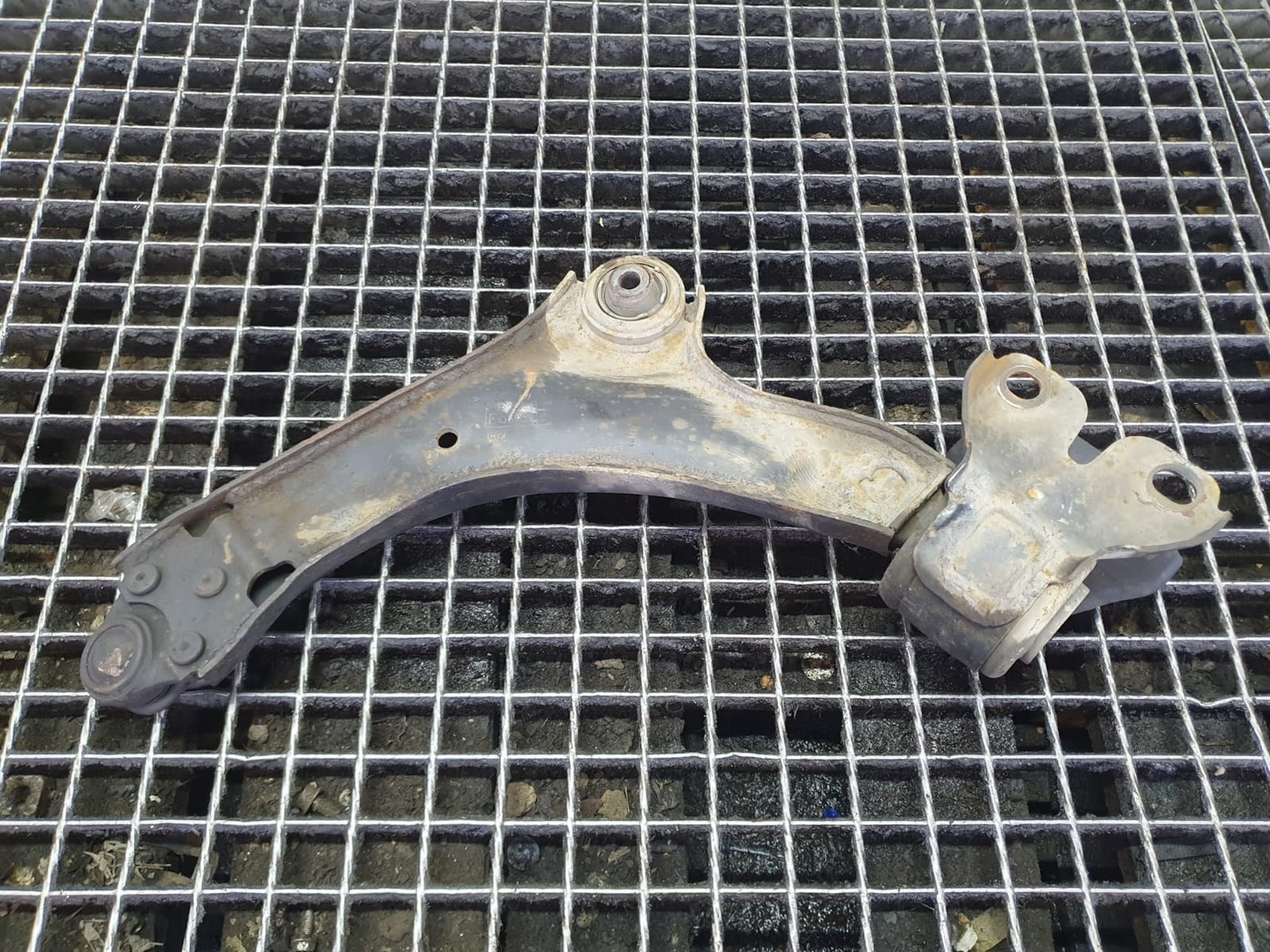 Brat suspensie dreapta fata Ford Mondeo MK4 (2007 - 2010)