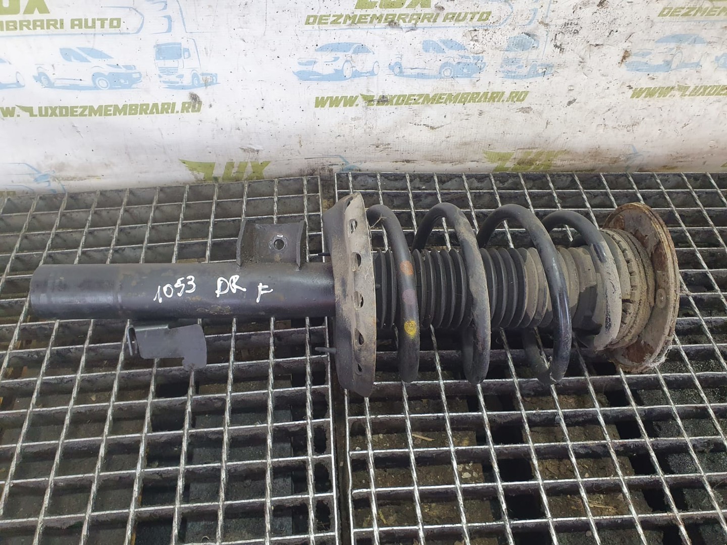 Amortizor cu arc dreapta fata 6g91-18045-gbe Ford Mondeo MK4 (2007 - 2010)
