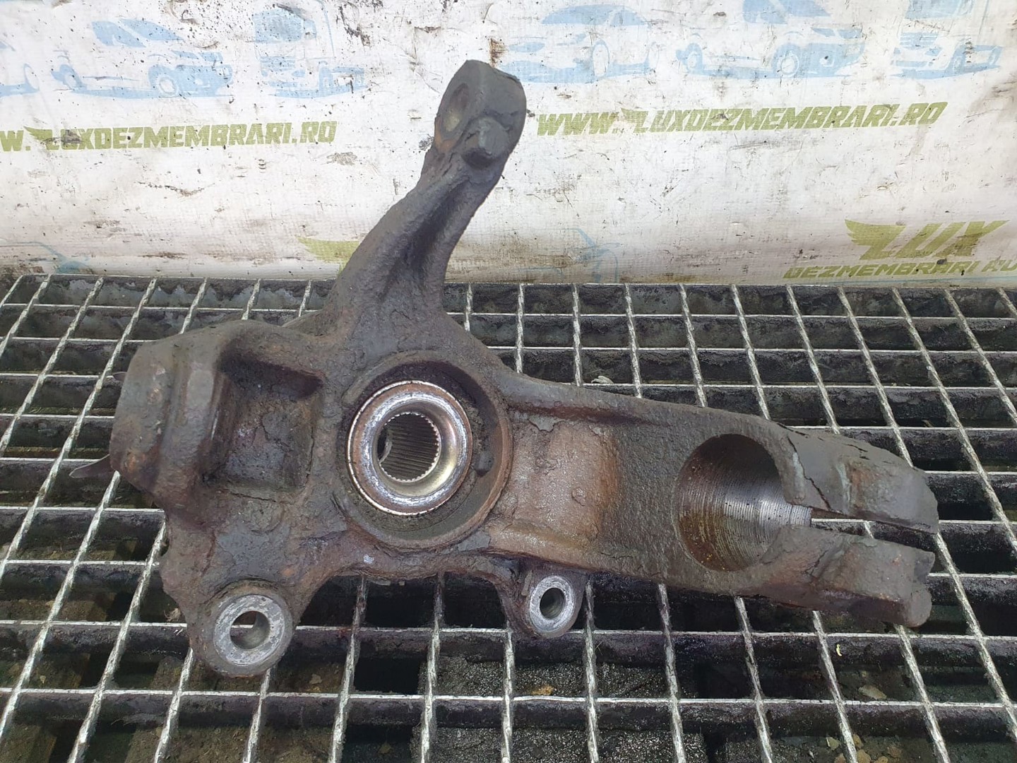 Fuzeta stanga fata Ford Mondeo MK4 (2007 - 2010)