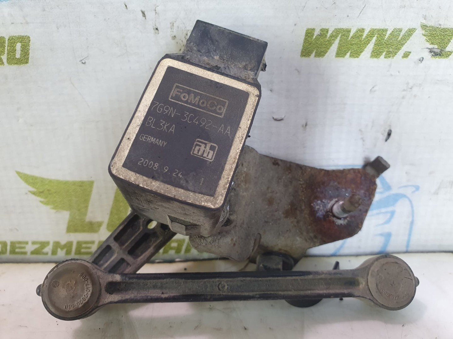 Senzor nivel lichid parbriz 7g9n-3c492-aa Ford Mondeo MK4 (2007 - 2010)