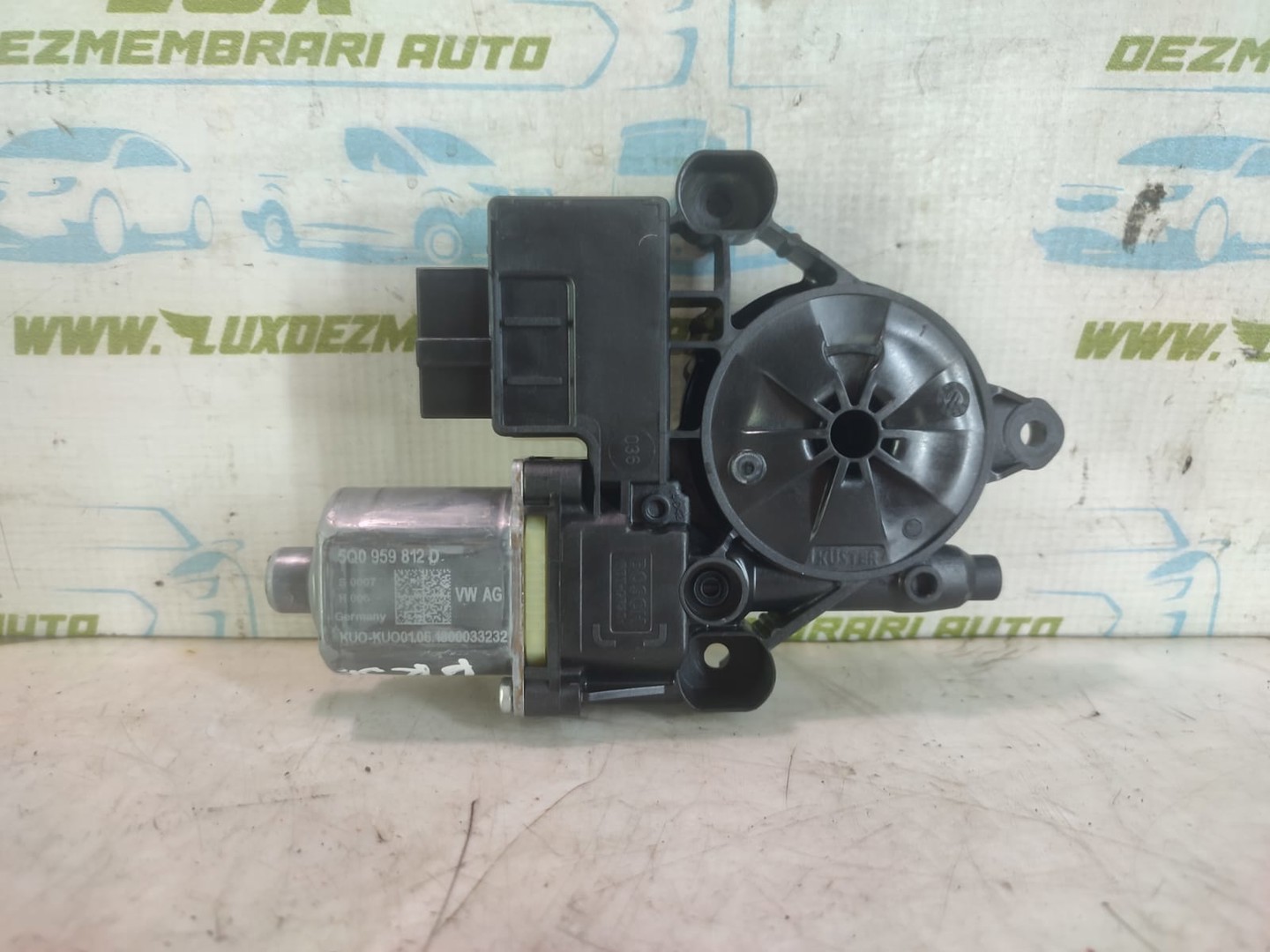 Motoras geam dreapta spate 5q0959812d Volkswagen T-Roc 1 (2017 - 2020)