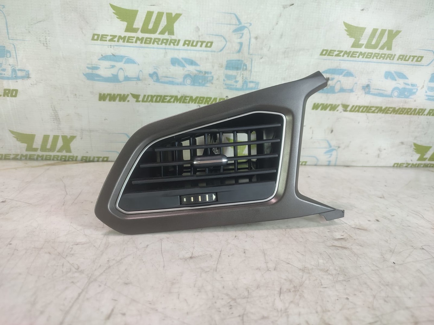 Grila ventilatie bord 2ga819703 Volkswagen T-Roc 1 (2017 - 2020)