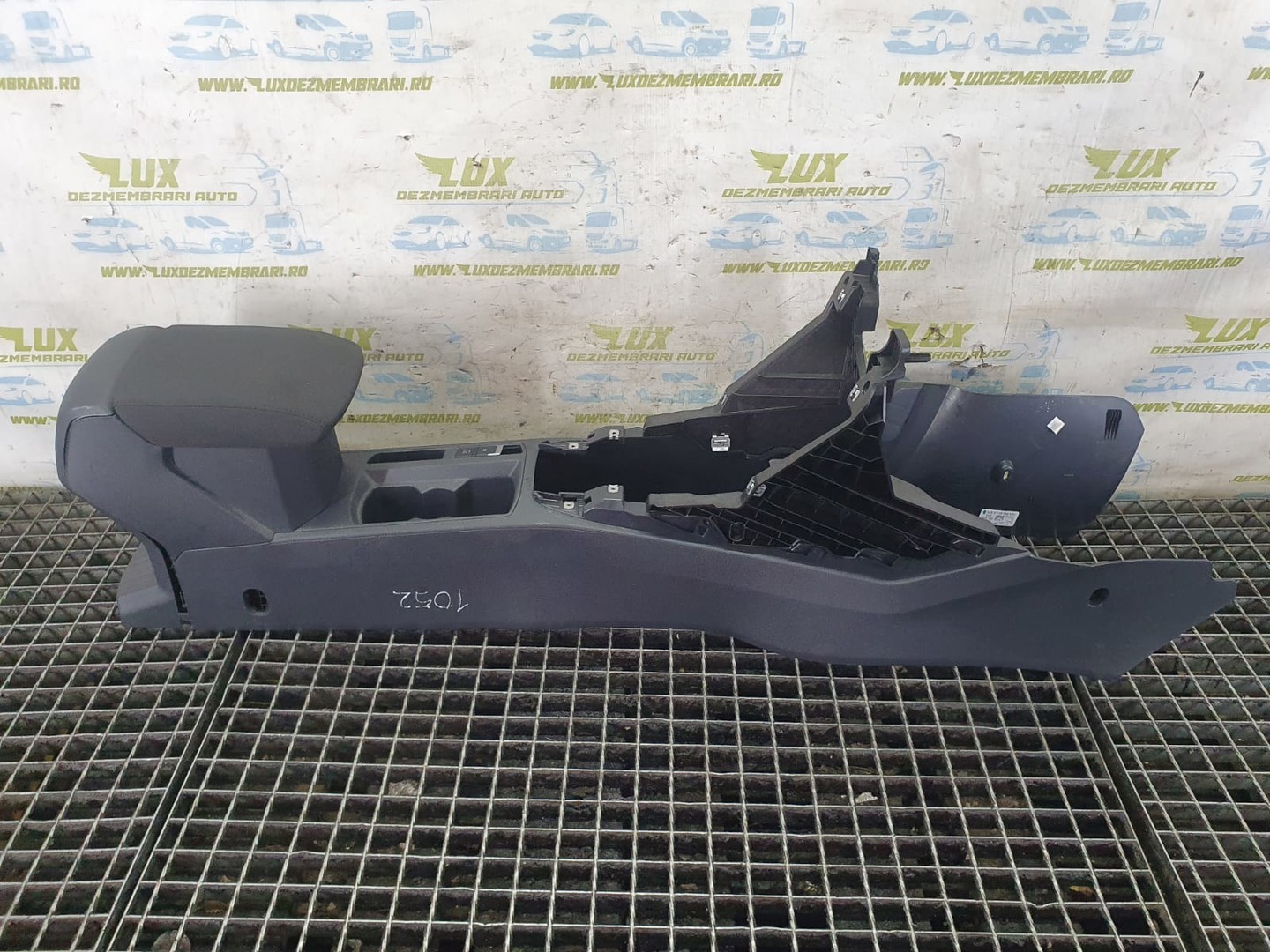 Consola centrala 2ga863241a Volkswagen T-Roc 1 (2017 - 2020)