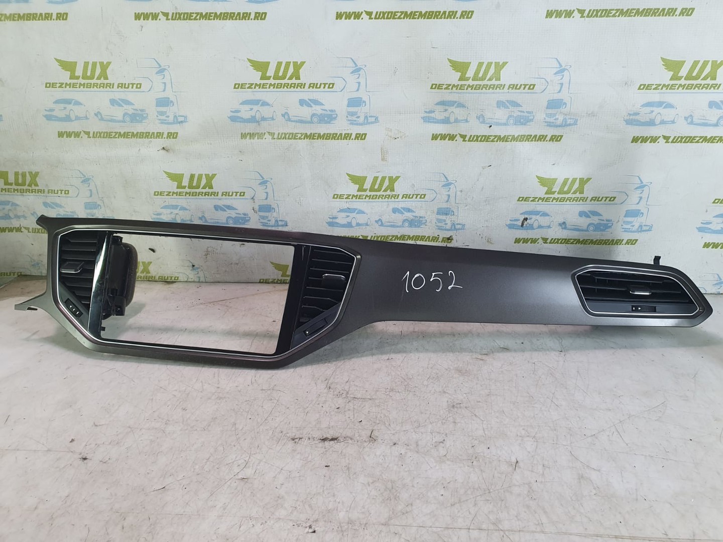 Grila ventilatie bord 2ga858416c Volkswagen T-Roc 1 (2017 - 2020)