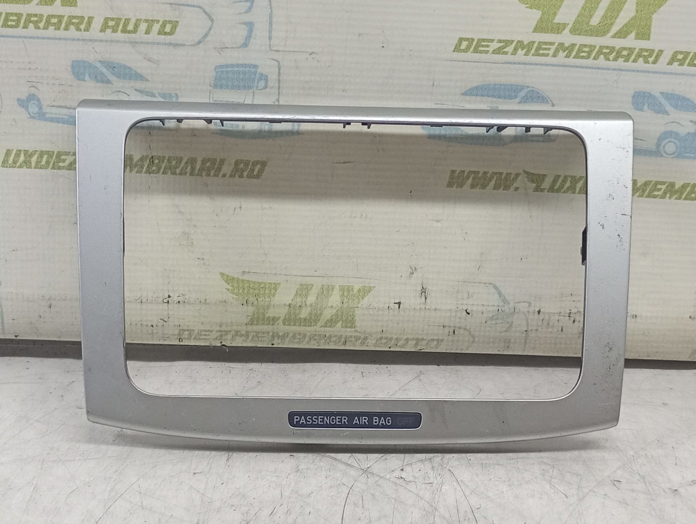 Ornament bord 3C0858069m Volkswagen Passat B6 (2005 - 2010)