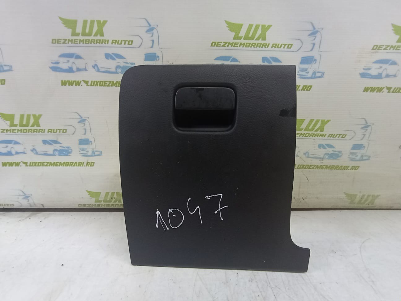 Ornament bord 3c1857921 Volkswagen Passat B7 (2010 - 2015)
