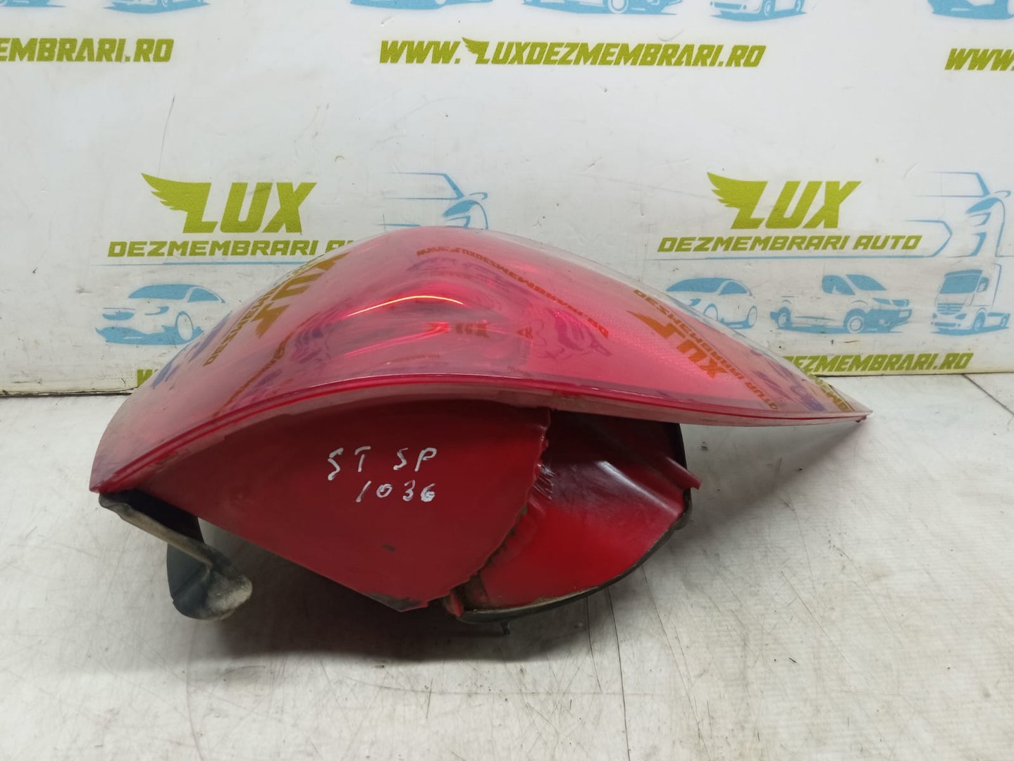 Stop stanga 1k9945095A Volkswagen Golf 5 (2003 - 2009)