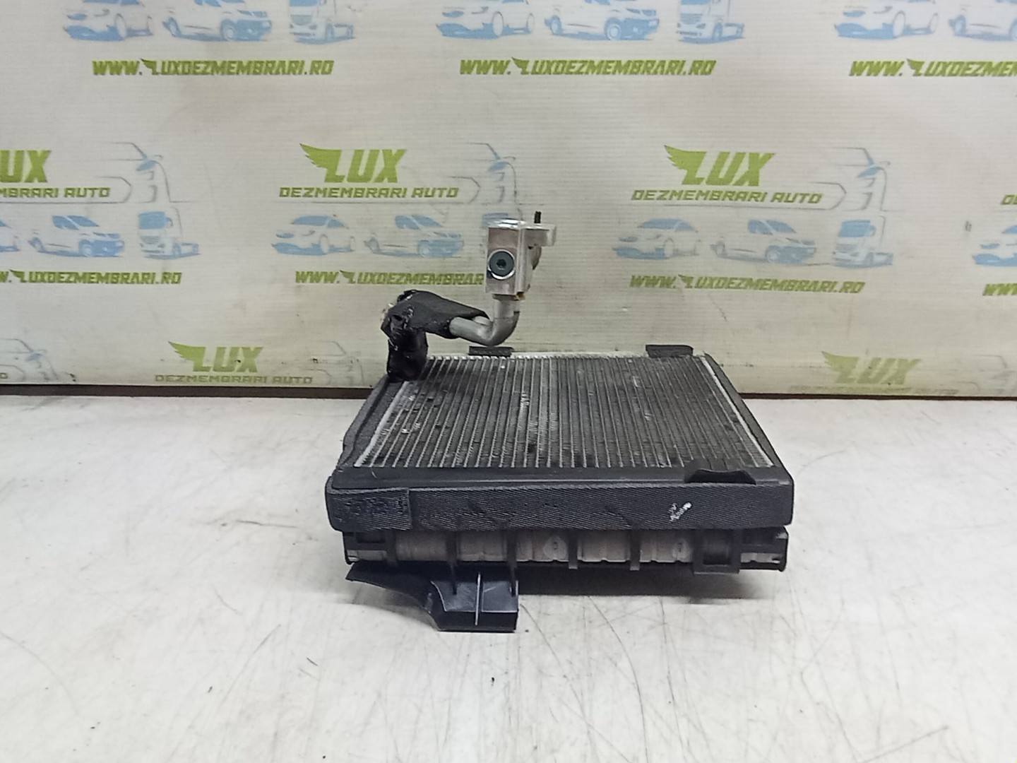 Radiator calorifer bord 1k0820679 Volkswagen Passat B7 (2010 - 2015)