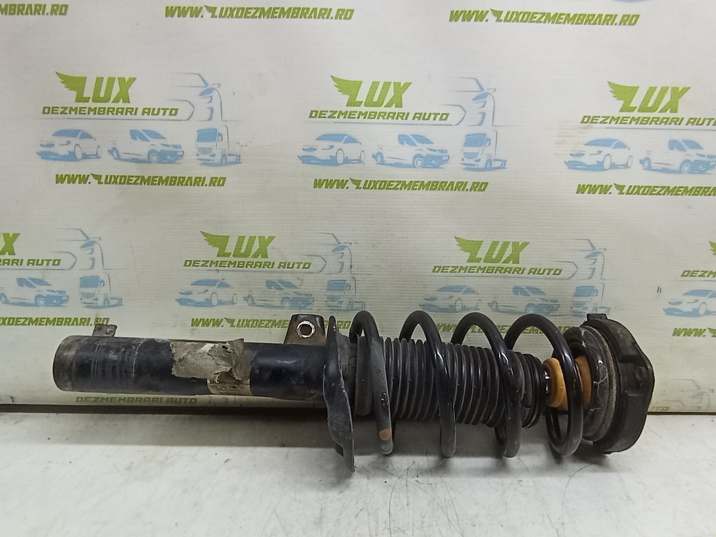 Amortizor cu arc stanga fata 3c0413031n Volkswagen Passat B7 (2010 - 2015)