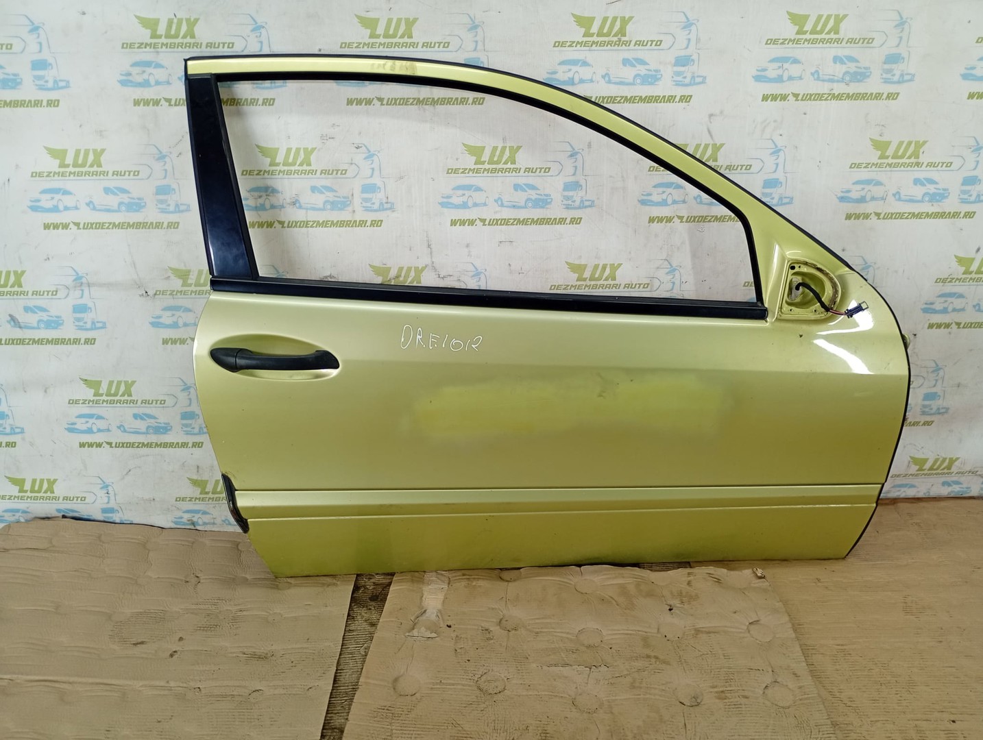Usa dreapta fata Mercedes Benz C-Class W203 (2000 - 2004)