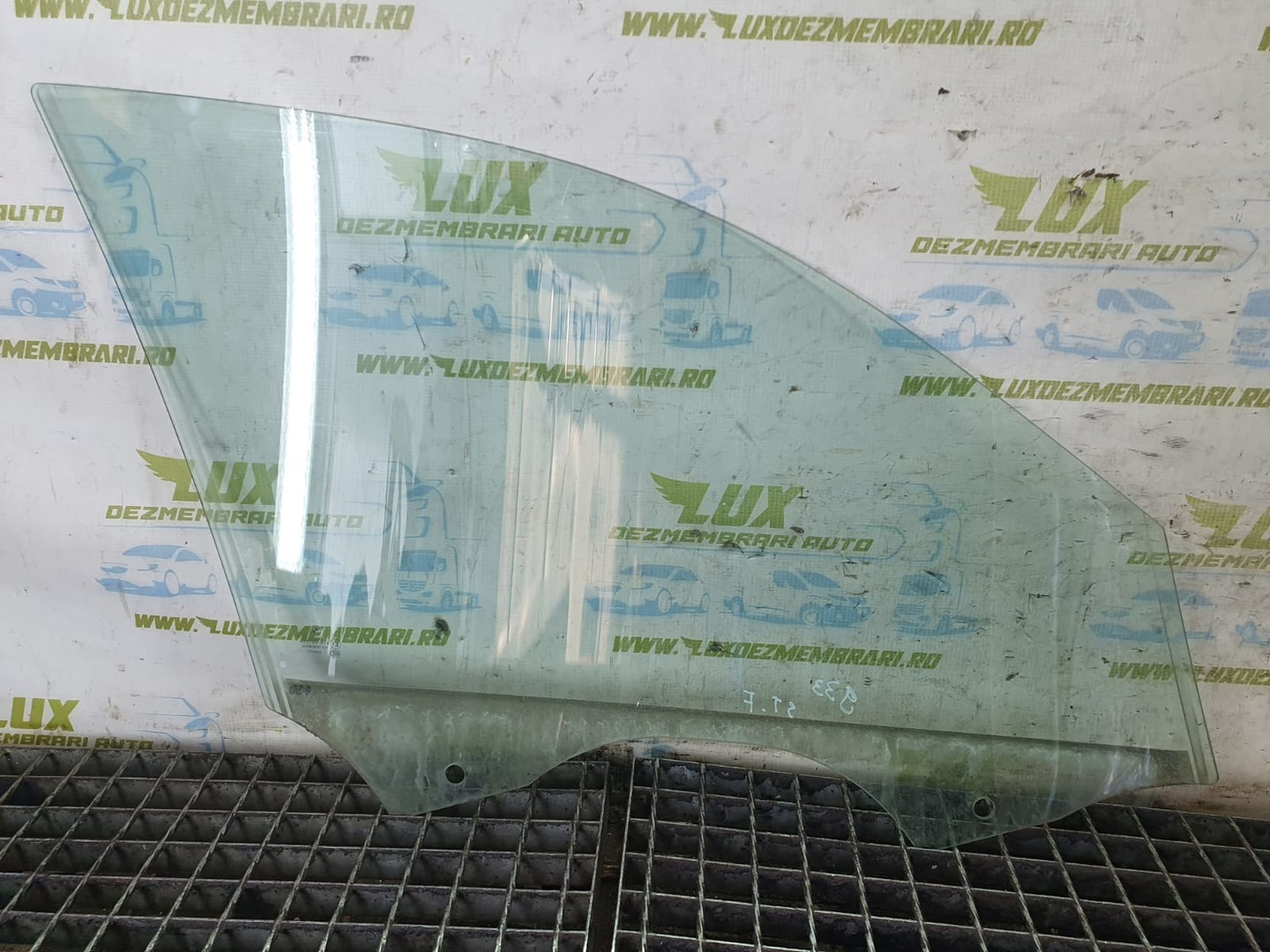 Geam stanga fata BMW Seria 3 F31 (2011 - 2016)