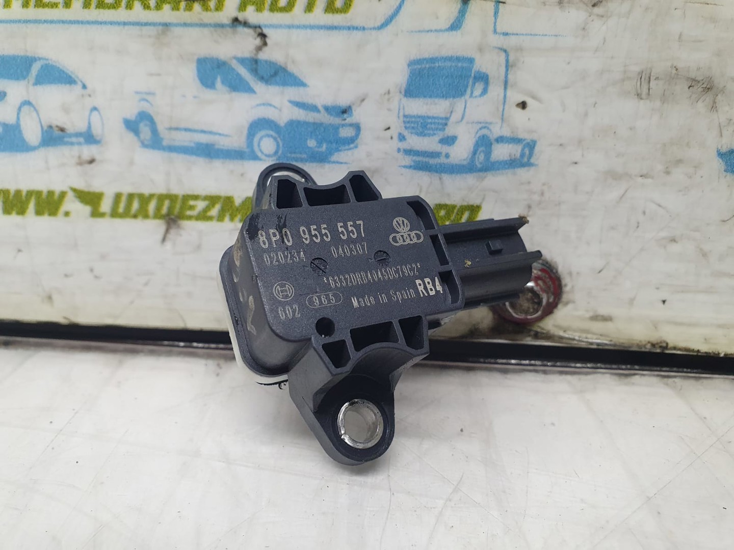 Senzor impact 8p0955557 Audi A4 B7 (2004 - 2008)