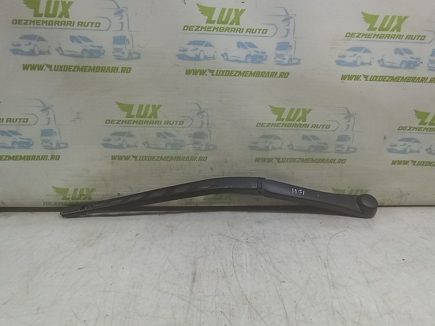 Brat stergator parbriz stanga 7035099 BMW Seria 5 E60/E61 (2003 - 2007)