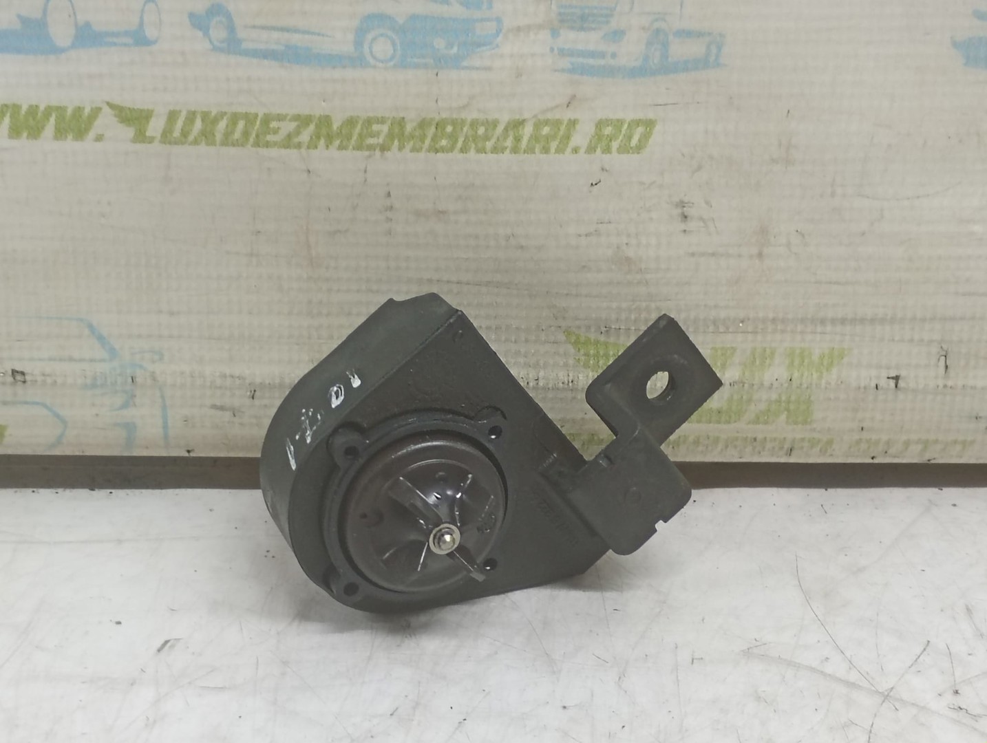 Pompa apa 6922647 BMW Seria 5 E60/E61 (2003 - 2007)