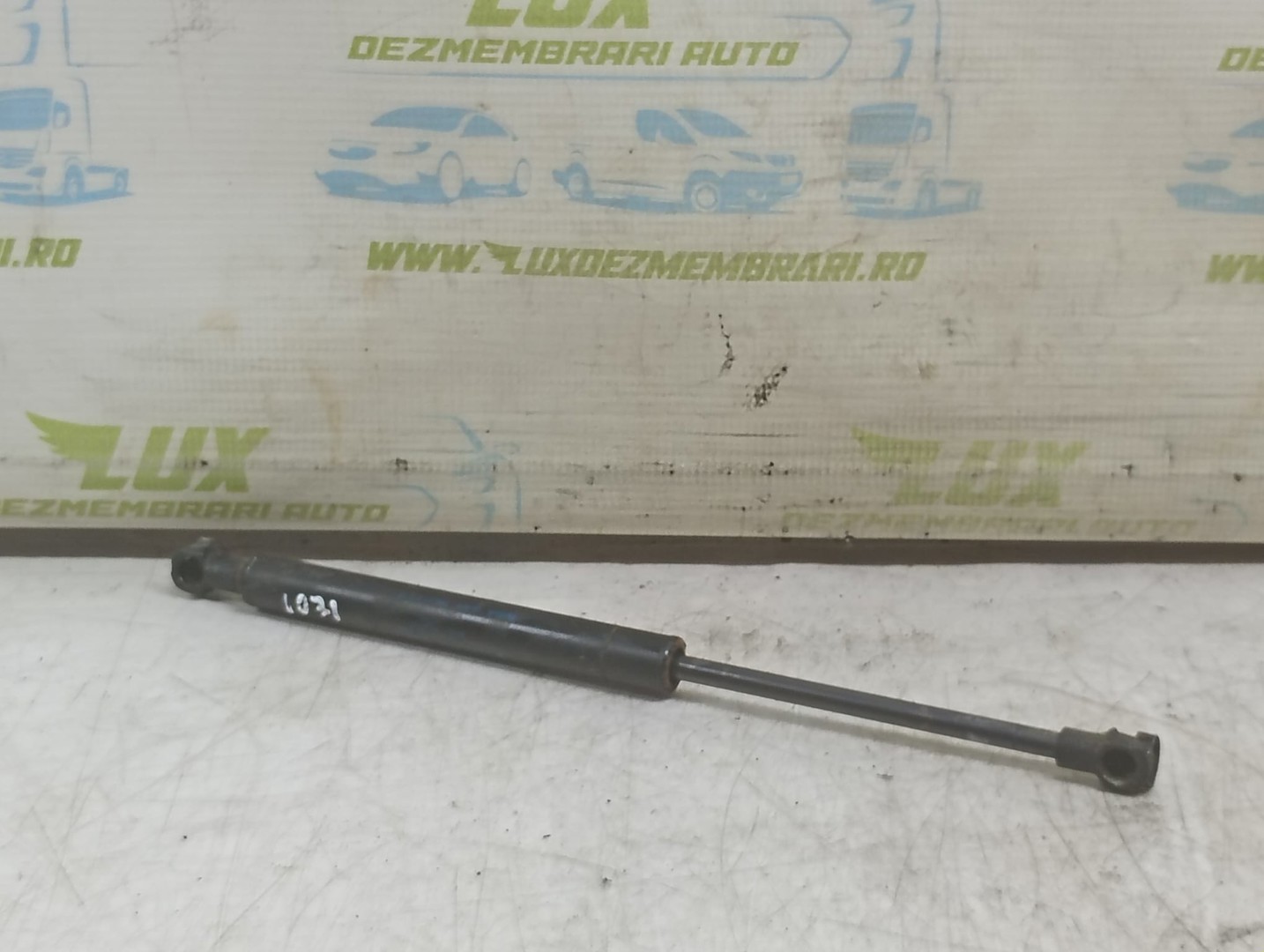 Amortizor capota 51237008745 BMW Seria 5 E60/E61 (2003 - 2007)
