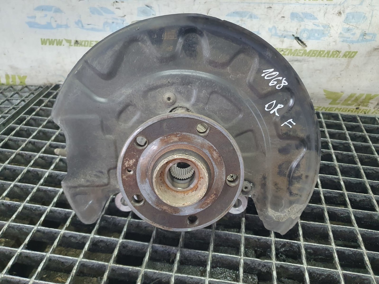 Fuzeta dreapta fata 5q0407258a Volkswagen Passat B8 (2014 - 2020)