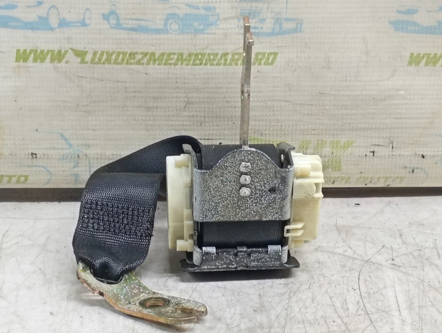 Centura siguranta spate 33005895 BMW Seria 5 E60/E61 (2003 - 2007)