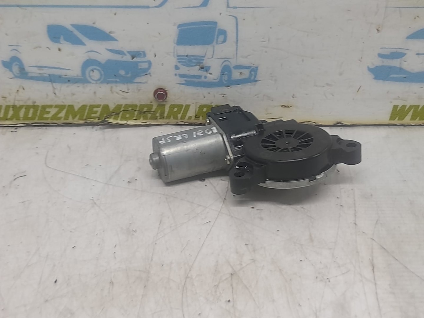 Motoras geam stanga spate cm012800 Mazda CX-3 1 (2015-2018)