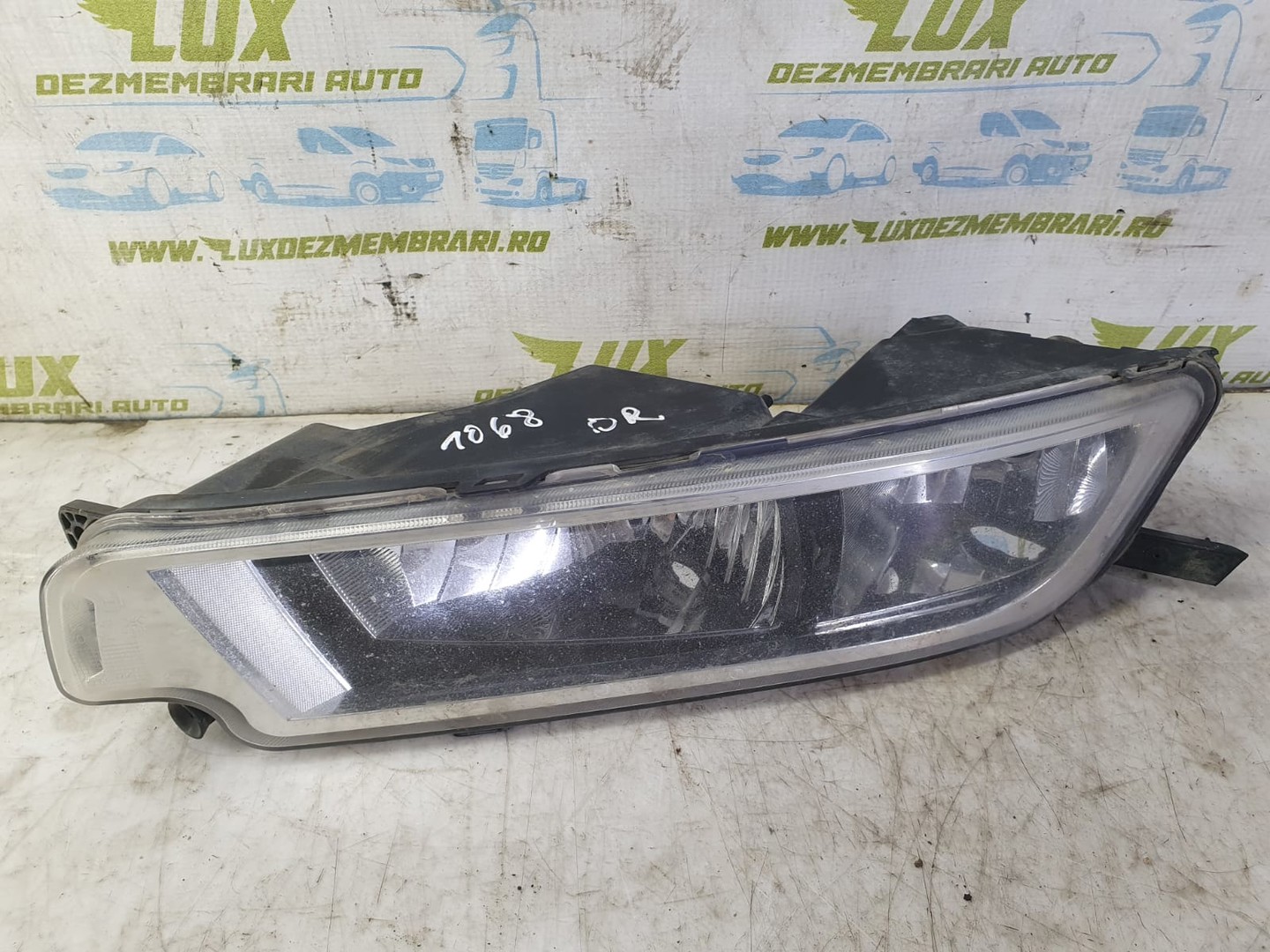 Proiector ceata dreapta 3g0941662e Volkswagen Passat B8 (2014 - 2020)