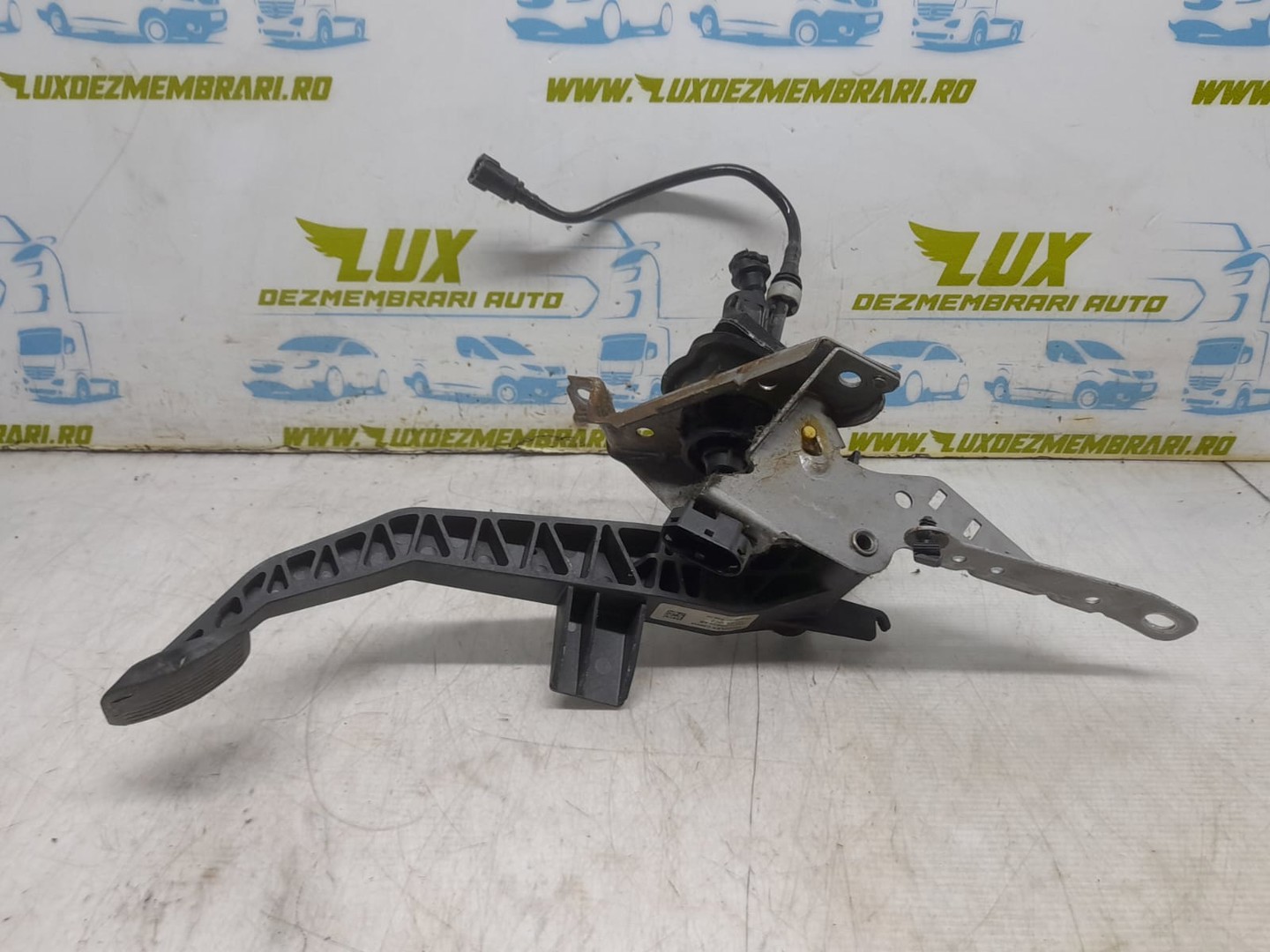 Pedala ambreiaj 4M51-7B633-xB Ford Focus 2 (2004 - 2008)
