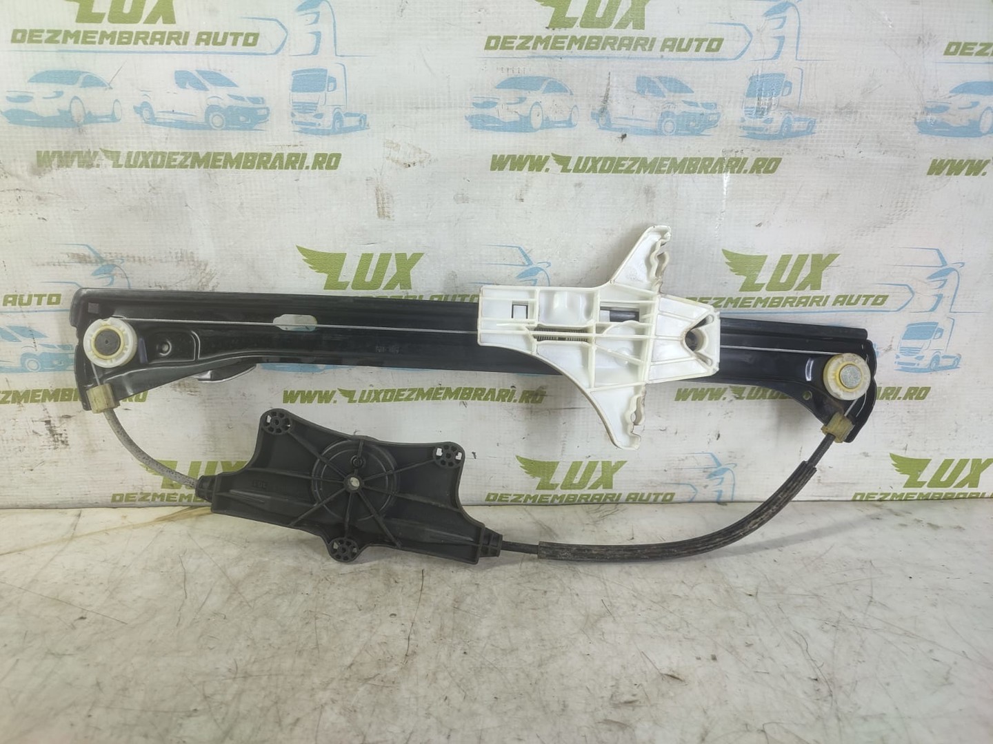 Macara geam stanga spate 3g9839461a Volkswagen Passat B8 (2014 - 2020)