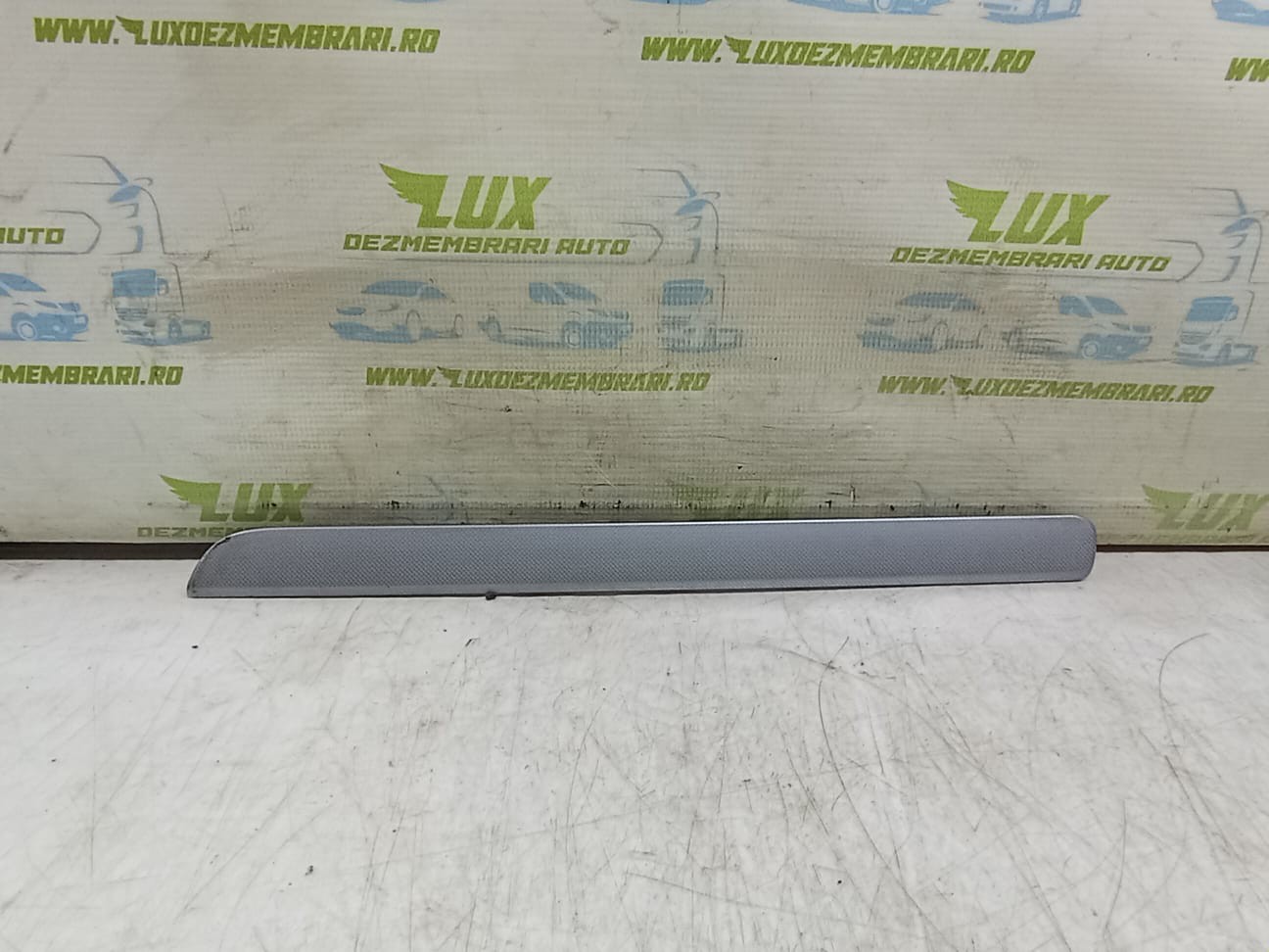 Ornament bord 5k1858415b Volkswagen Golf 6 (2008 - 2015)