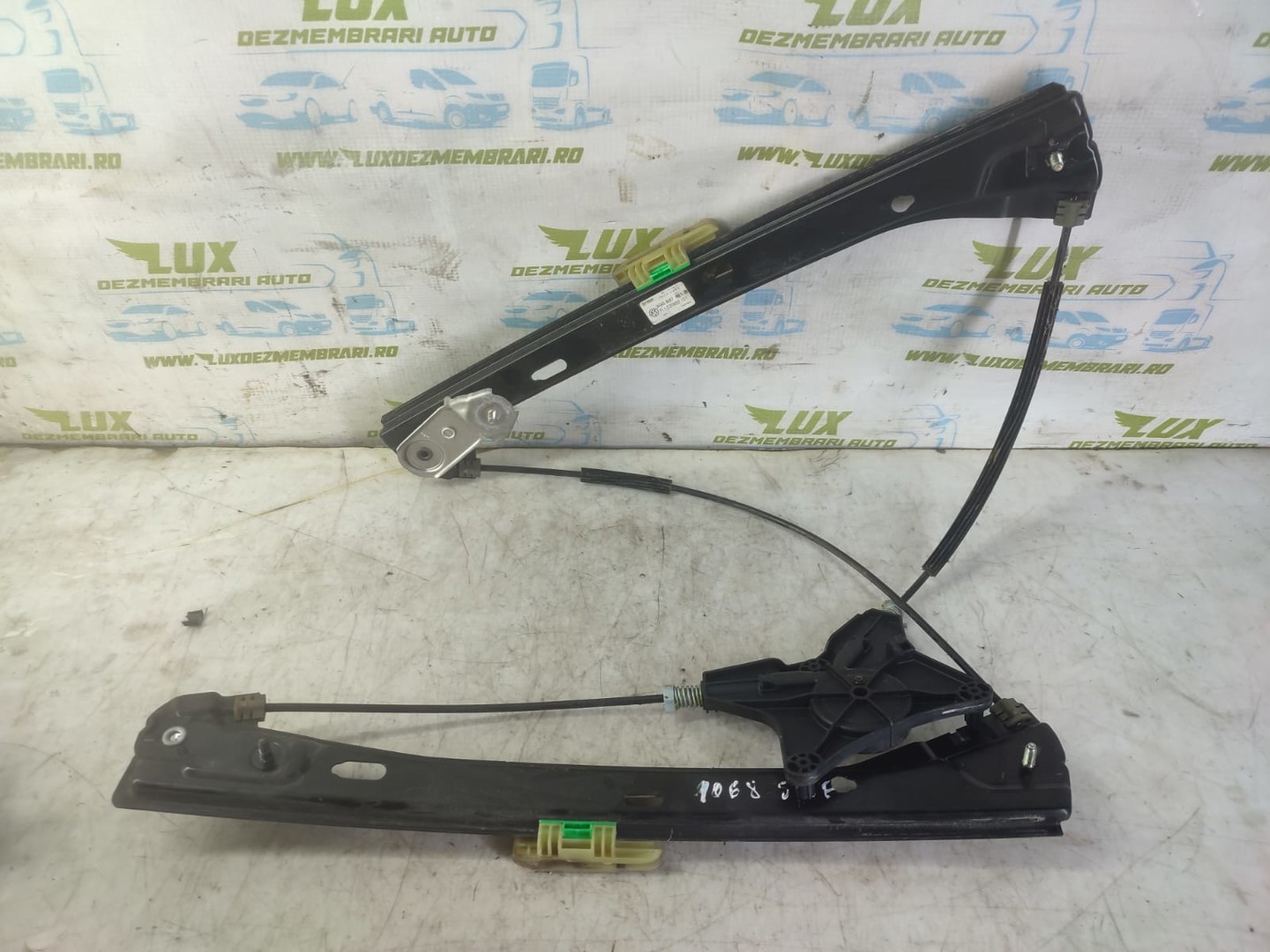 Macara geam stanga fata 3g0837461b Volkswagen Passat B8 (2014 - 2020)