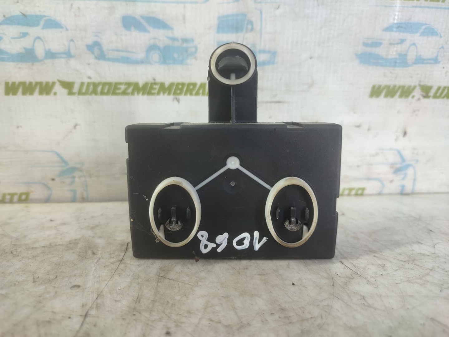 Modul confort usa fata stanga 5q4959593e Volkswagen Passat B8 (2014 - 2020)