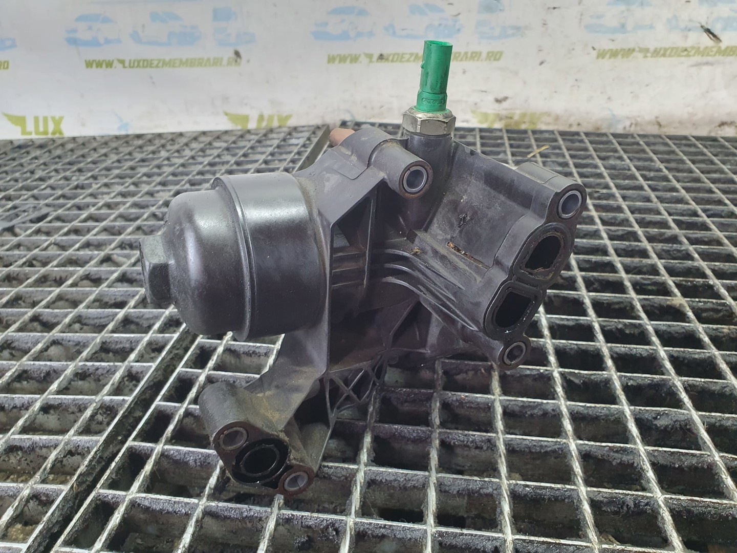Carcasa filtru ulei 03n117021 Volkswagen Passat B8 (2014 - 2020)