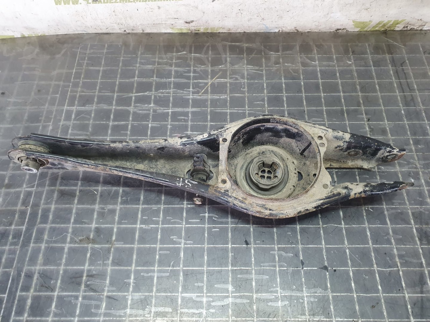 Brat suspensie spate 3q0505311c Volkswagen Passat B8 (2014 - 2020)