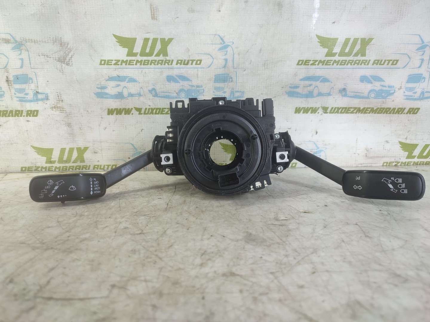 Ansamblu manete spira volan 3q0953521dj Volkswagen Passat B8 (2014 - 2020)