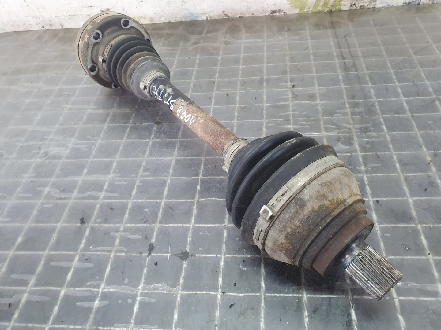 Planetara stanga fata C-1b2J Volkswagen Passat B8 (2014 - 2020)