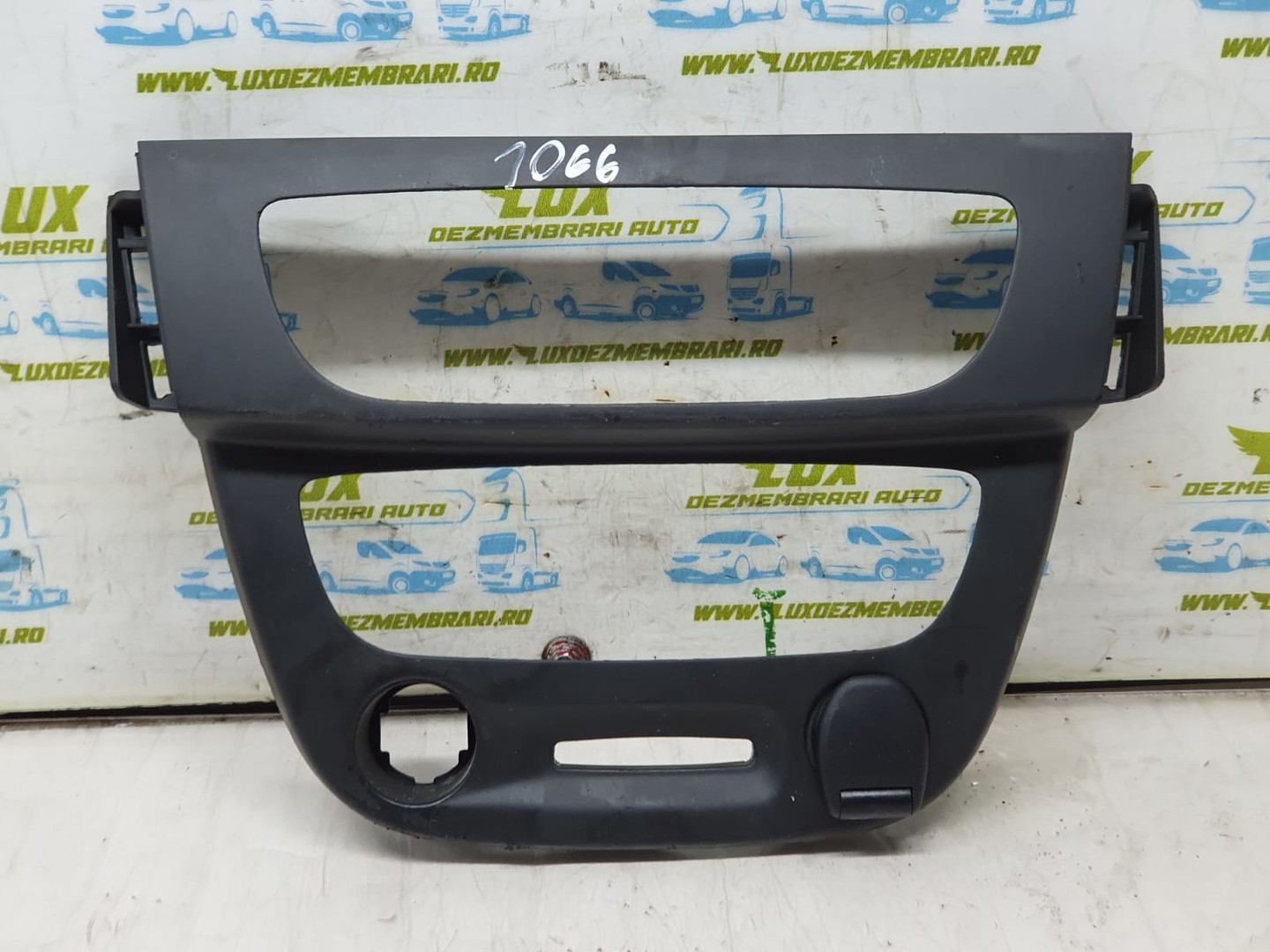 Ornament bord 40334M Renault Megane 3 (2th facelift) (2013 - 2020)
