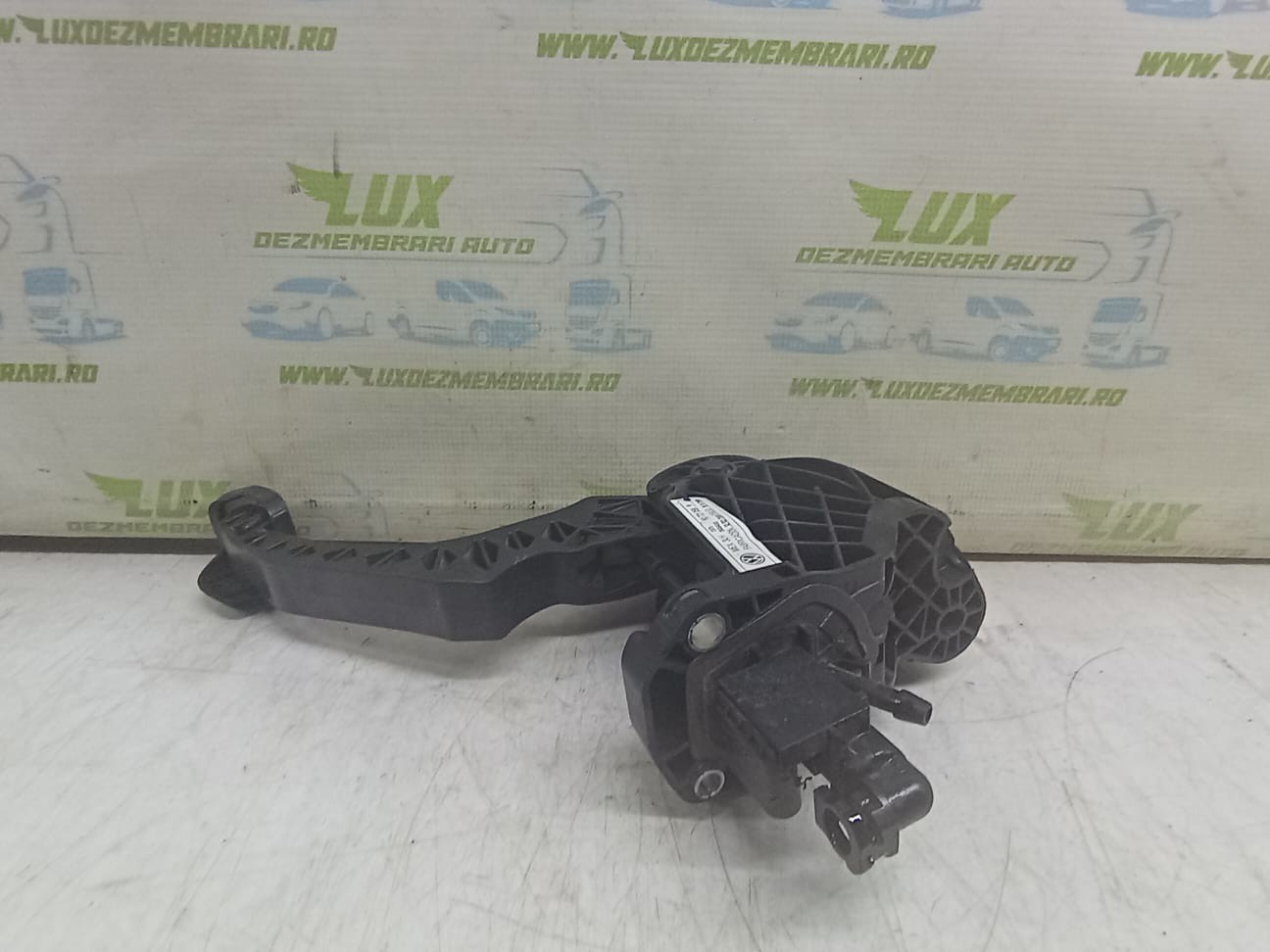 Pedala ambreiaj 1k1721059 Volkswagen Golf 6 (2008 - 2015)