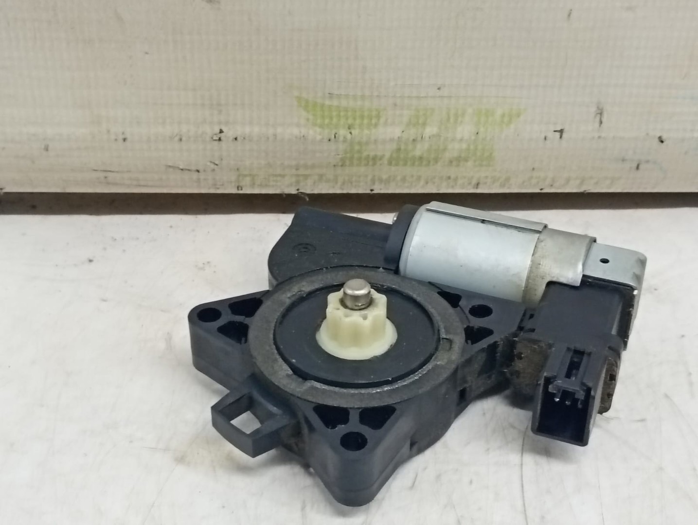 Motoras geam dreapta spate Cm011760 Mazda CX-7 1 (2006 - 2009)