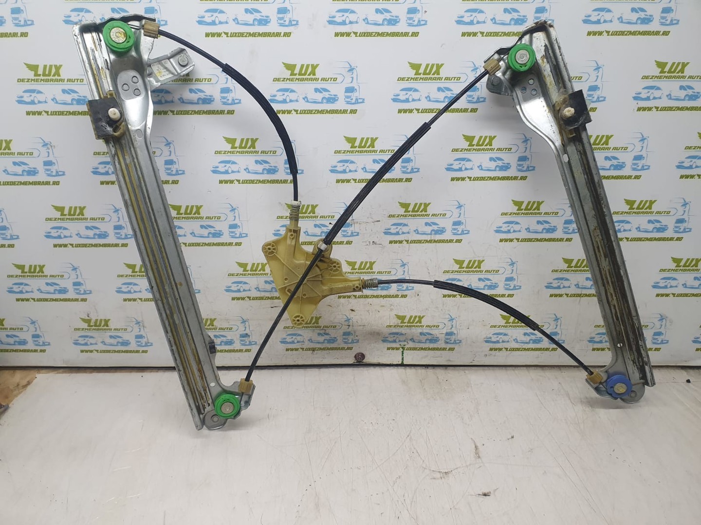 Macara geam dreapta fata Renault Latitude 1 (2010 - 2014)
