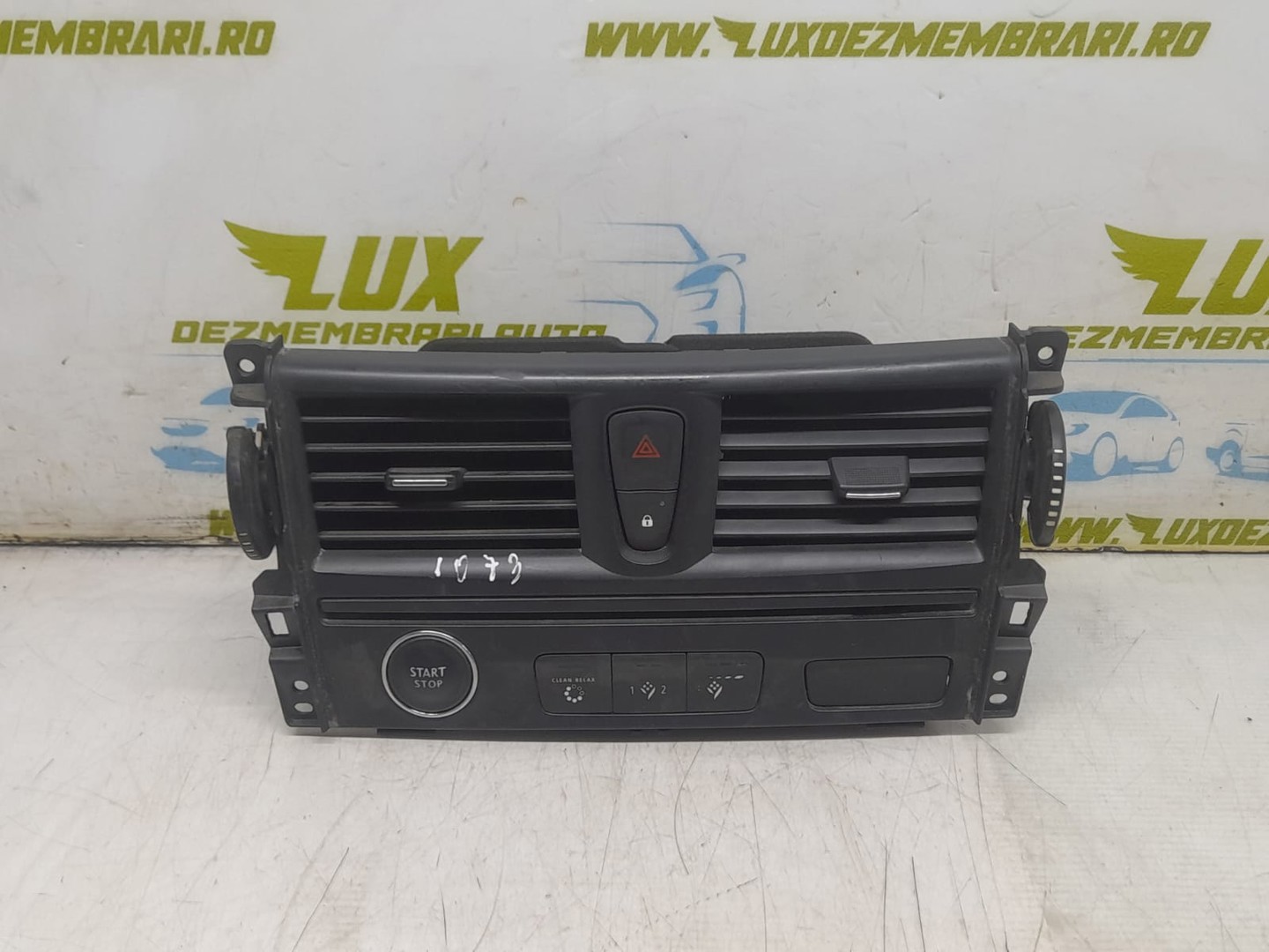 Grila ventilatie bord 274860004R Renault Latitude 1 (2010 - 2014)