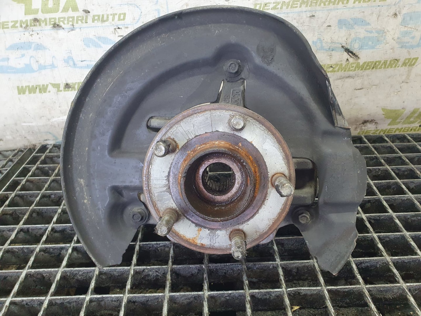 Fuzeta stanga fata av61-3k171 Ford Focus 3 (facelift) (2014 - 2020)