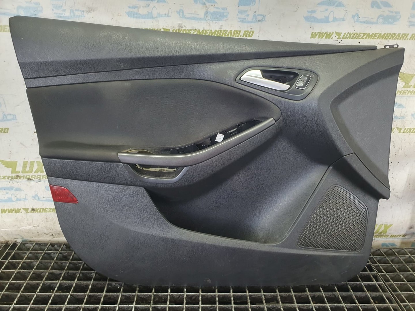 Fata usa stanga fata Ford Focus 3 (facelift) (2014 - 2020)
