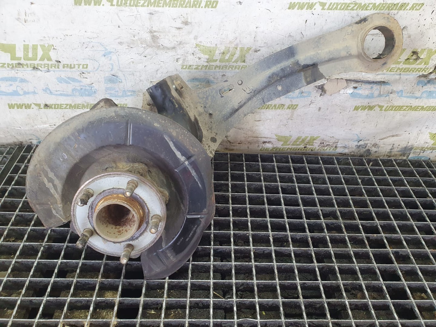 Fuzeta stanga spate av61-2k317-aa Ford Focus 3 (facelift) (2014 - 2020)